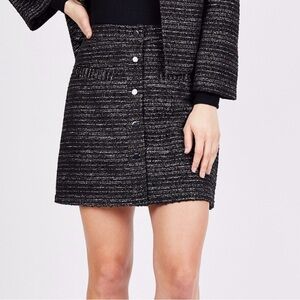 AVA Chic Black Tweed Skirt size M